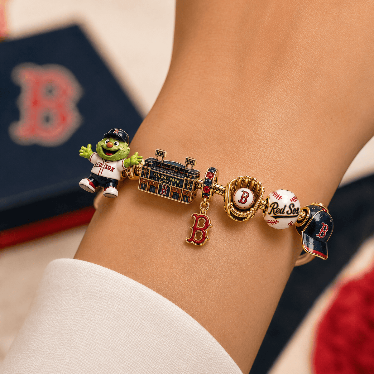 BRX Gold Charm Bracelet Set BMD