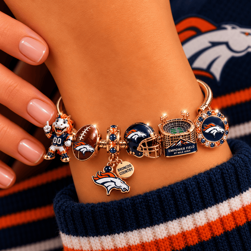 TNST Gold Charm Bracelet Set NHVH